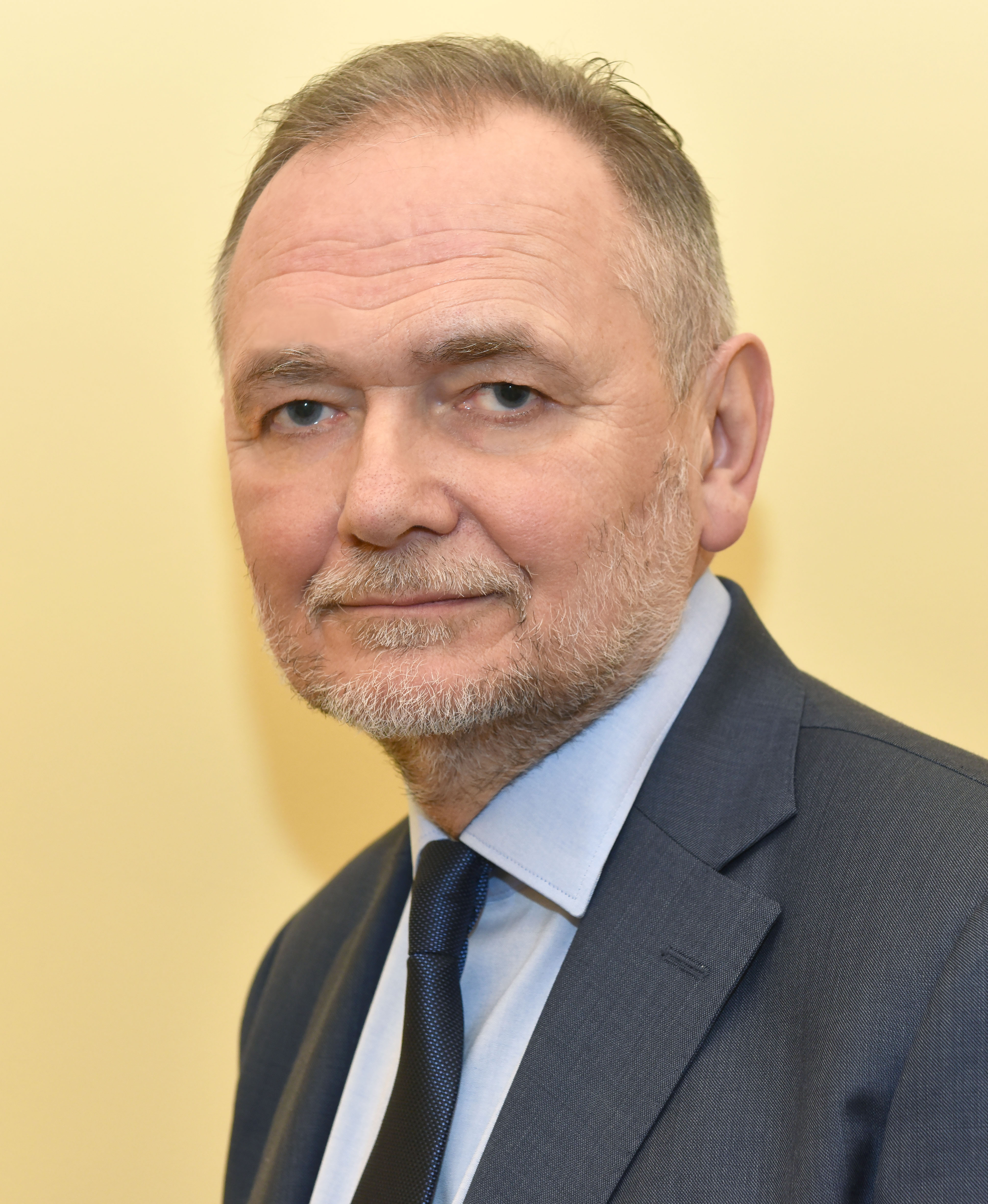 prof. Kuczyński.jpg