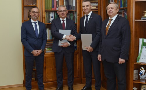 Porozumienie z adwokaturą podpisane. To świetna wiadomość dla studentów kierunków prawo i administracja