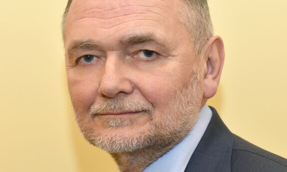 Rektorem UZ na kadencję 2016/2020 został wybrany prof. dr hab. inż. Tadeusz Kuczyński