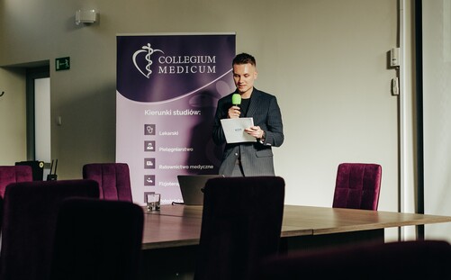 Pierwsza obrona doktorska absolwenta kierunku lekarskiego UZ