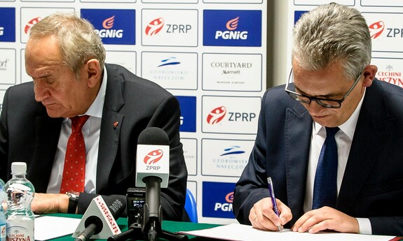 Podpisanie umowy o współpracy pomiędzy Związkiem Piłki Ręcznej Polska a Wydziałem Lekarskim i Nauk o Zdrowiu UZ