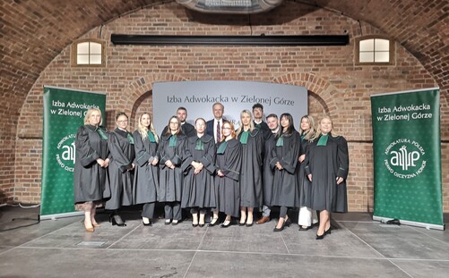 New Law Graduates Take the Attorney’s Oath