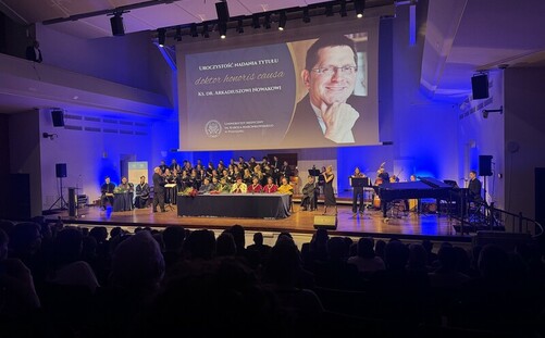 Ks. dr Arkadiusz Nowak z tytułem doktora Honoris Causa Uniwersytetu Medycznego w Poznaniu