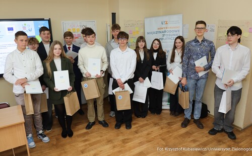 UZ gospodarzem międzyregionalnego konkursu wiedzy o ustroju, polityce zagranicznej i współczesnych relacjach międzynarodowych