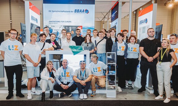 Studenci kierunku inżynieria lotnicza uczestniczyli w Międzynarodowych Targach Lotnictwa - ILA Berlin Air Show 2024