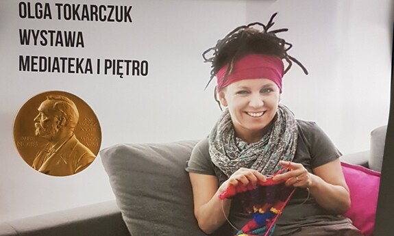 Olga Tokarczuk bohaterką wystawy w Mediatece Bibioteki UZ
