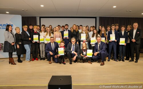 Studenci UZ ze stypendiami Marszałka Województwa Lubuskiego