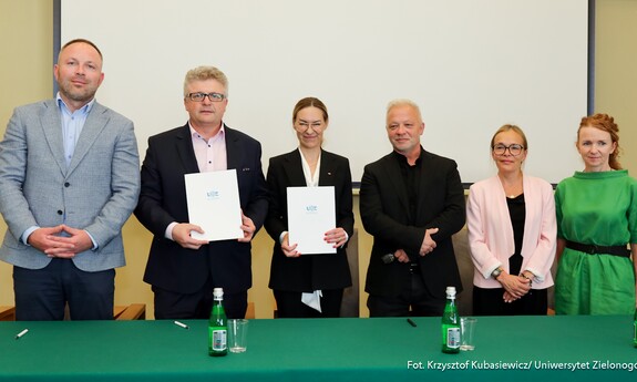 When Art Meets Industry: University of Zielona Góra Strengthens Its Partnership with SWISS KRONO