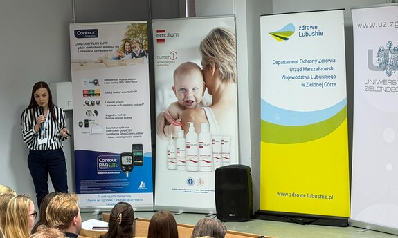 Specjaliści Collegium Medicum UZ w trosce o przeszłe mamy i ich dzieci - konferencja naukowo-szkoleniowa