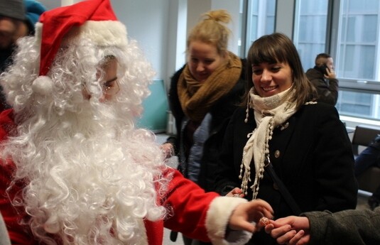Na Uniwersytecie Zielonogórskim pojawił się Święty Mikołaj!
