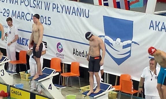Złoty medal studenta UZ podczas Akademickich Mistrzostw Polski w pływaniu