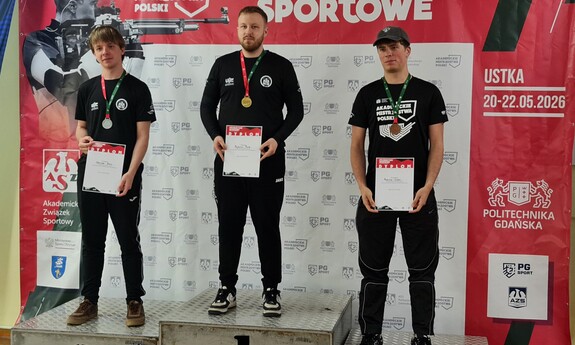 Piotr Bujewicz - I miejsce, Kamil Fabisiak - II miejsce w konkurencji Pistolet dowolny 60 Mężczyzn w klasyfikacji uniwersytet&oacute;w