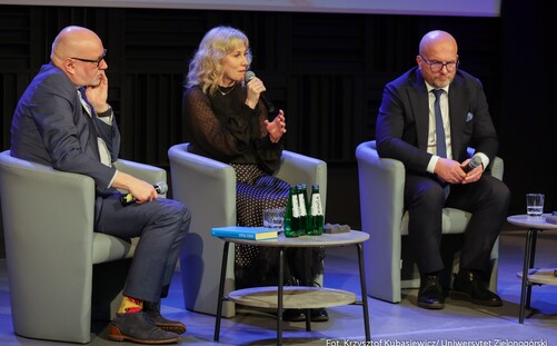 Uważność i poświęcony czas kluczem do komunikacji z chorymi? Debata z okazji XXIV Światowego Dnia Chorego