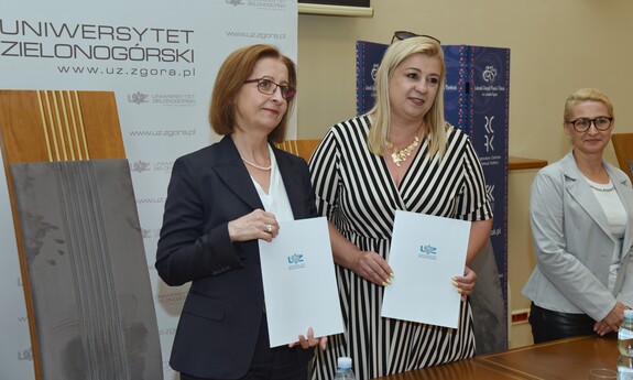 By wspólnie zadbać o wymiar kulturalny i artystyczny naszego miasta oraz regionu - umowa z RCAK podpisana!