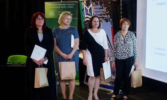 Dr Janina Wallis z Biblioteki Sztuki UZ finalistką ogólnopolskiego konkursu Bibliotekarz Roku 2015