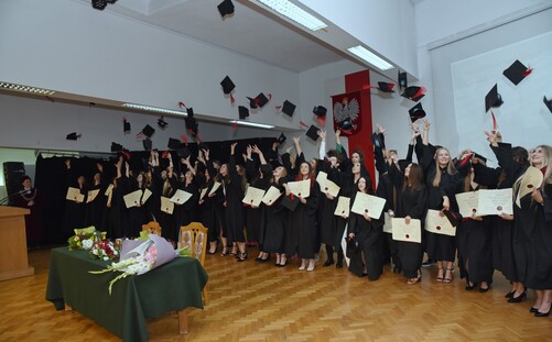 Caps Flew High Again – Graduation Ceremonies for Law and Psychology Students Behind Us