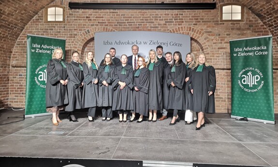 New Law Graduates Take the Attorney’s Oath