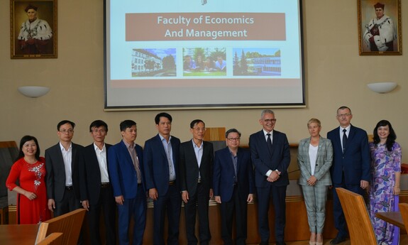Uniwersytet Zielonogórski zacieśnia współpracę z Hong Duc University w Wietnamie